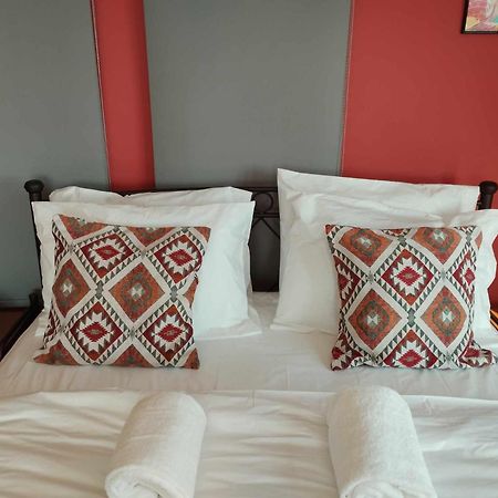 Nest & Nook Apartment Chios Town Bagian luar foto
